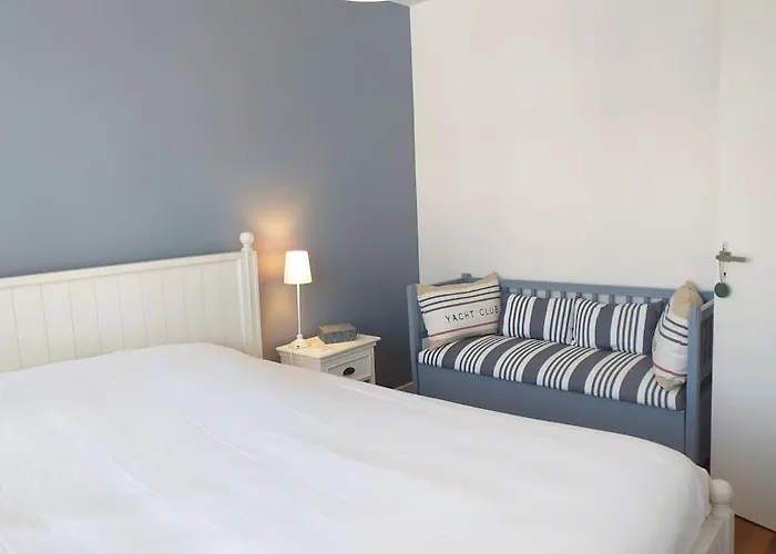 Le Plongeoir * Donville-les-Bains