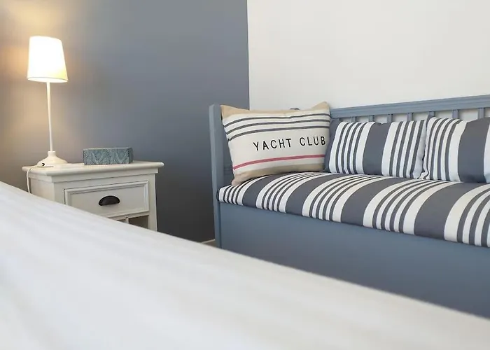 Le Plongeoir Donville-les-Bains