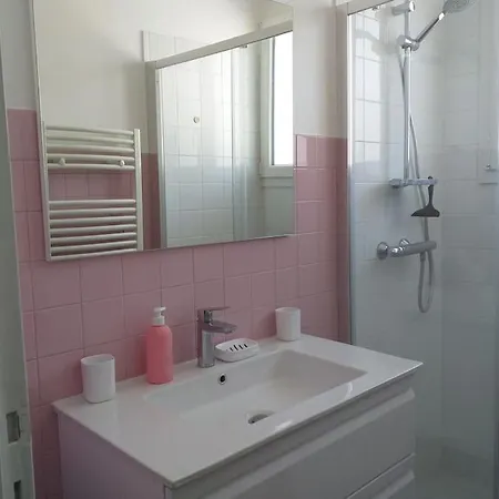 Le Plongeoir * Donville-les-Bains