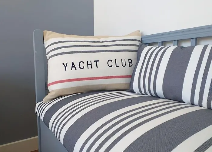 Holiday home Le Plongeoir Donville-les-Bains